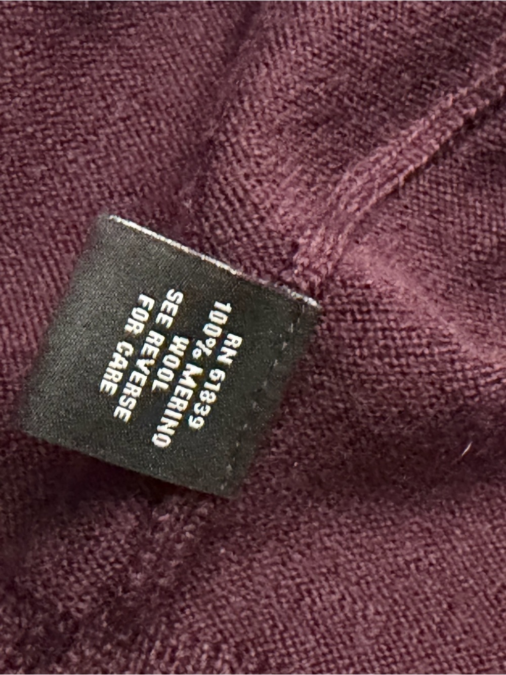 Embellished Plum Cropped Cardigan with Leaf Appliqués 100% merino wool - Picture 11 of 11